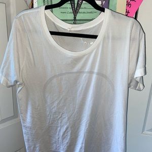 Lululemon swiftly tech short sleeve *relaxed fit